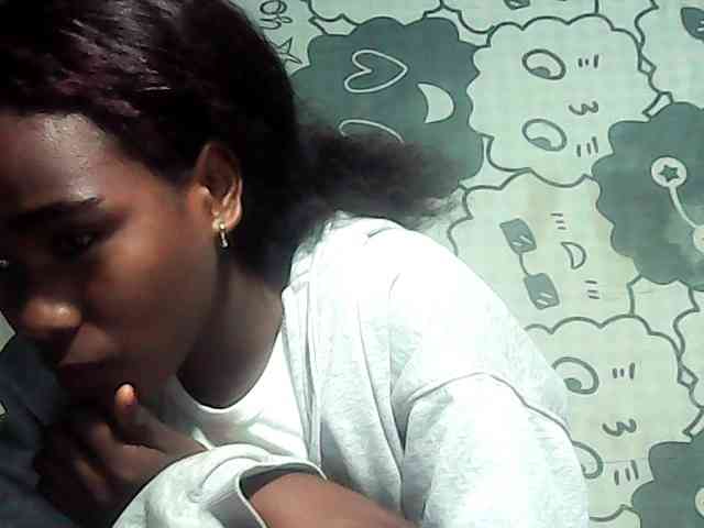 LandiQueen12