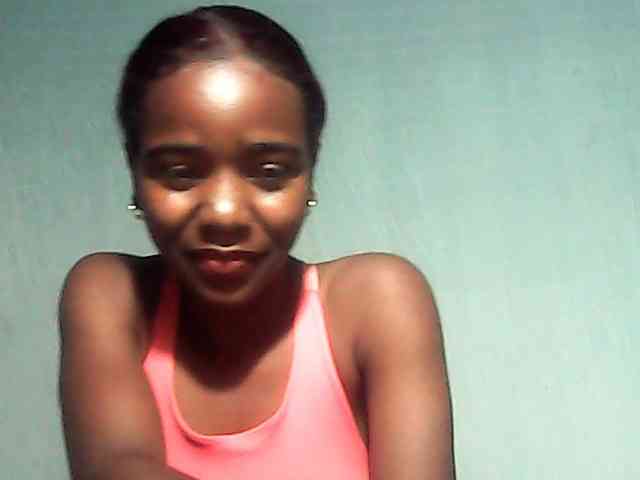 LandiQueen12 webcam