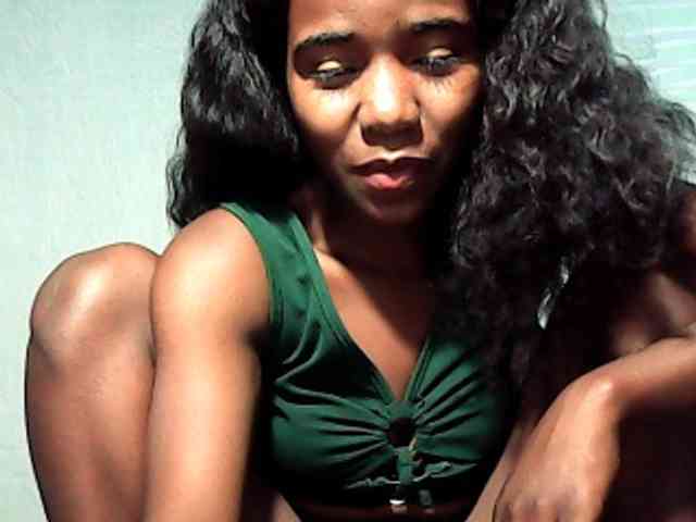 LandiQueen12 webcam