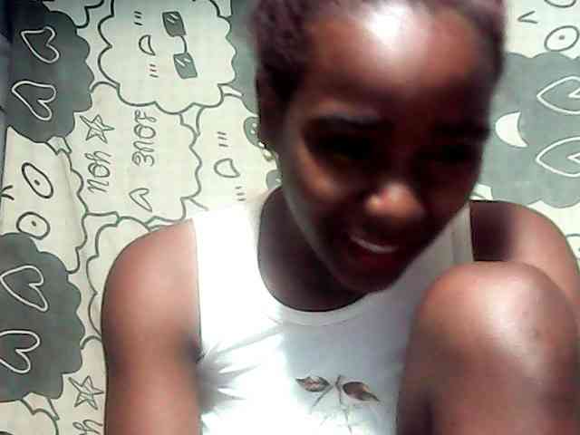 LandiQueen12 webcam