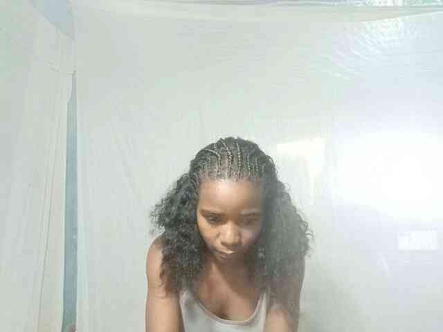 LandiQueen12 webcam