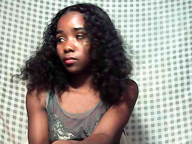 LandiQueen12 webcam