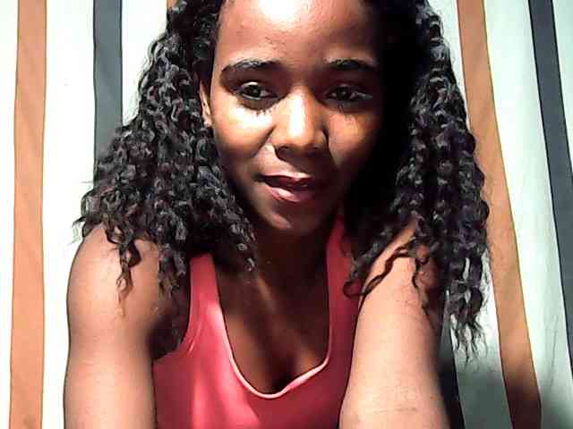 LandiQueen12 webcam
