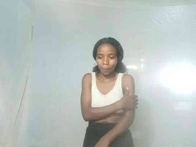 LandiQueen12
