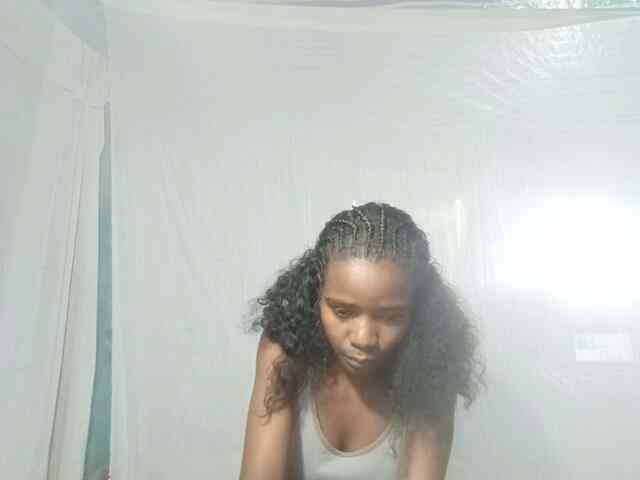 LandiQueen12 webcam