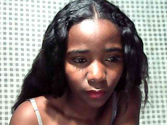 LandiQueen12 webcam