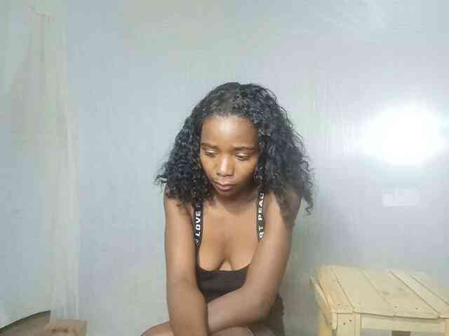 LandiQueen12