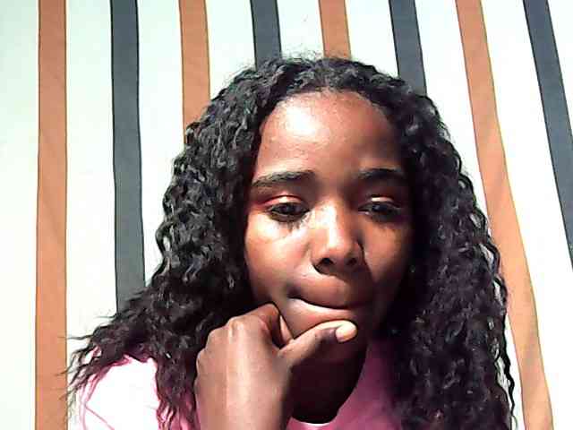 LandiQueen12
