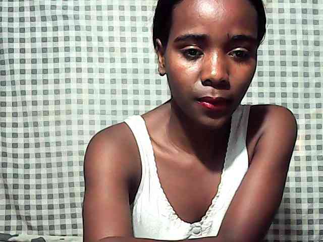 LandiQueen12 webcam