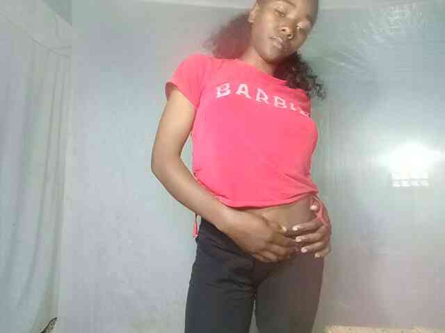 LandiQueen12 webcam