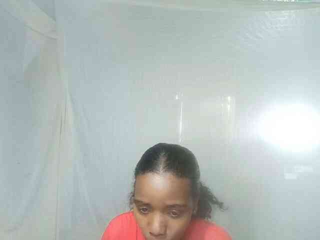 LandiQueen12 webcam