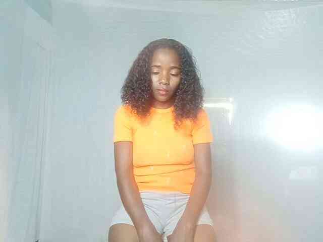 LandiQueen12