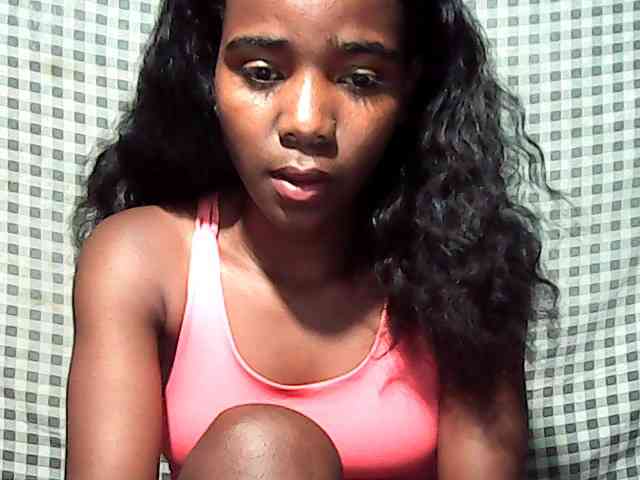 LandiQueen12 webcam