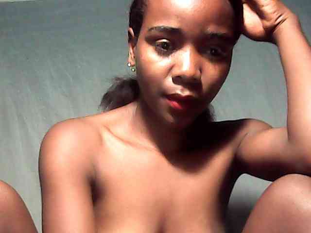 LandiQueen12