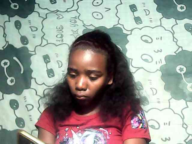 LandiQueen12
