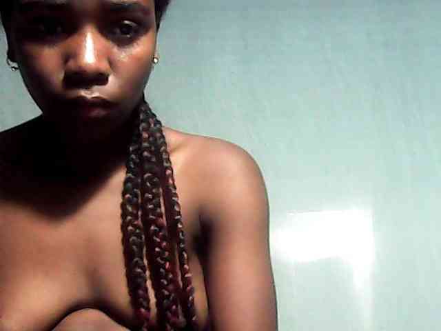 LandiQueen12