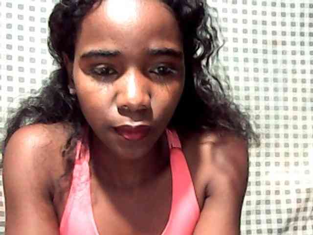 LandiQueen12 webcam