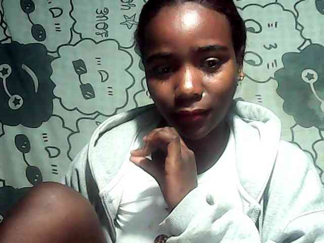 LandiQueen12