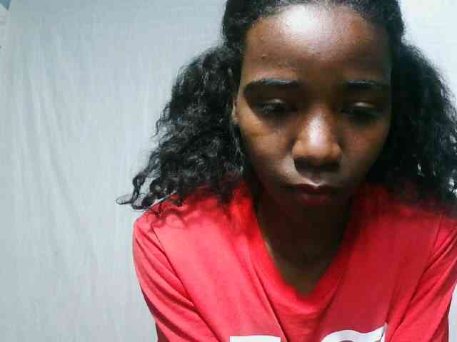 LandiQueen12 webcam