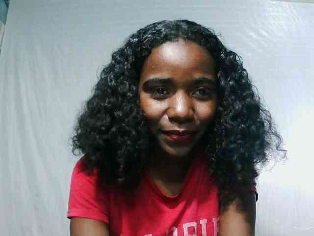 LandiQueen12 webcam