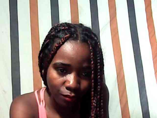 LandiQueen12 webcam
