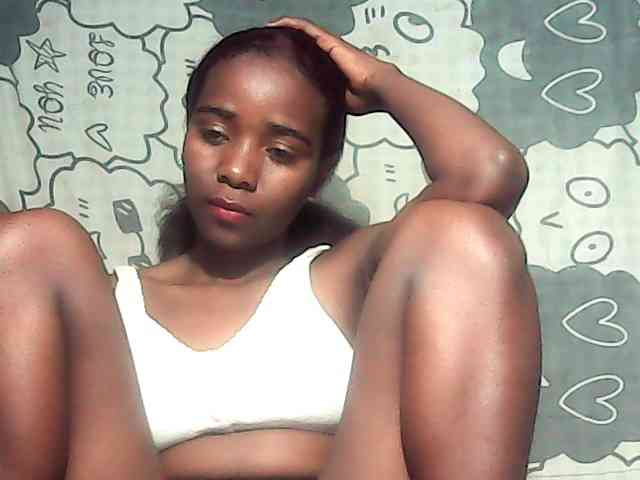 LandiQueen12