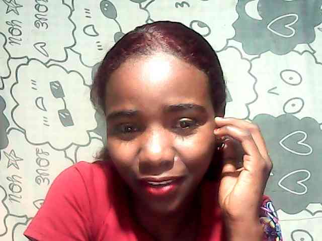 LandiQueen12 webcam