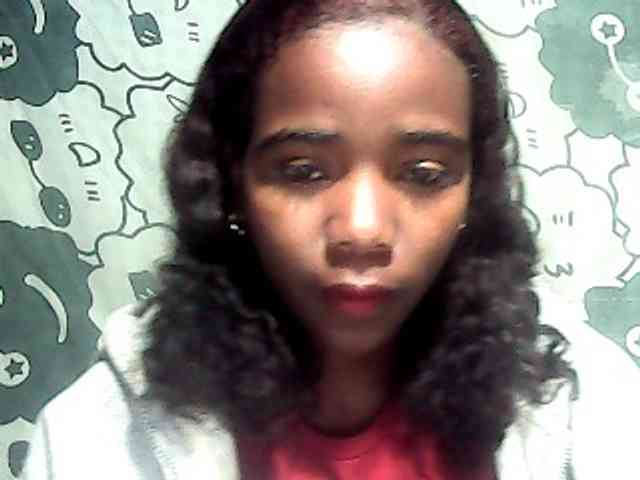 LandiQueen12 webcam