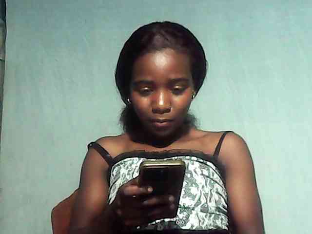 LandiQueen12