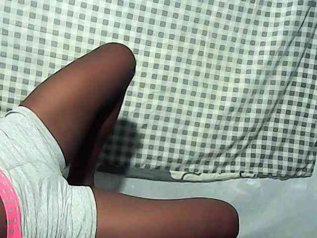 LandiQueen12 webcam