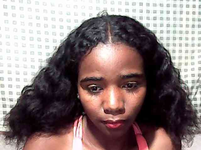 LandiQueen12 webcam