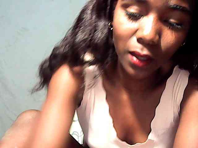 LandiQueen12