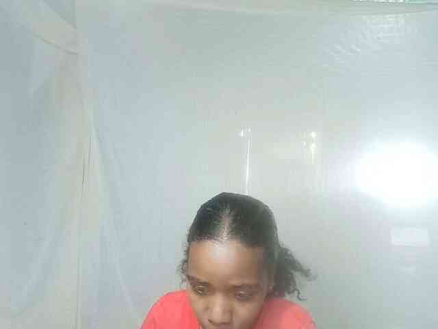 LandiQueen12 webcam