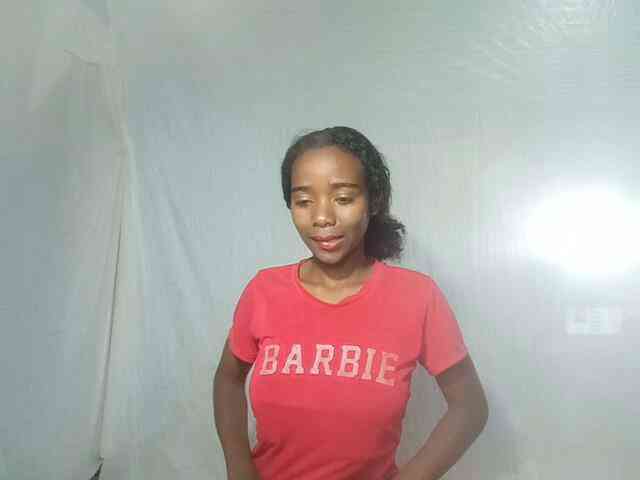 LandiQueen12 webcam