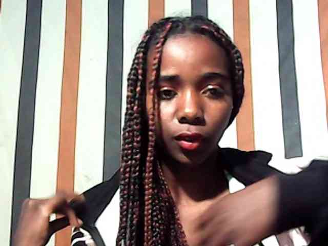 LandiQueen12