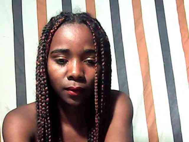 LandiQueen12