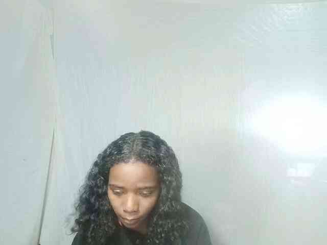 LandiQueen12 webcam