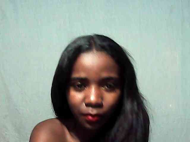 LandiQueen12 webcam