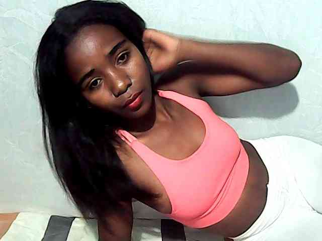 LandiQueen12 webcam