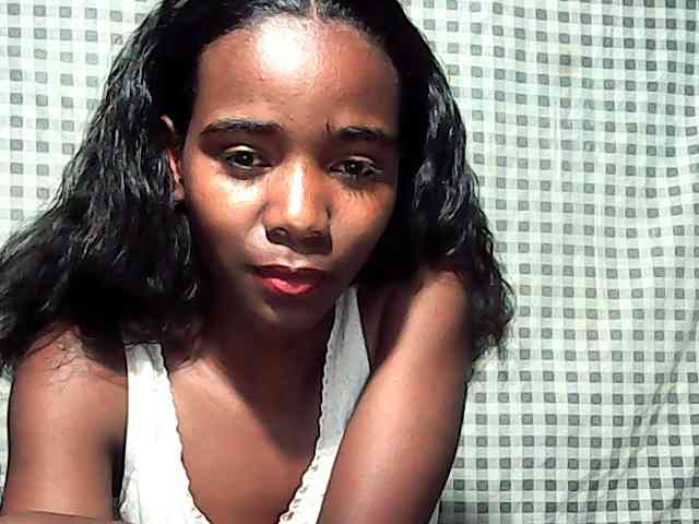 LandiQueen12 webcam