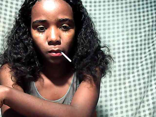 LandiQueen12 webcam