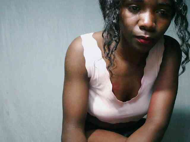 Modèle: LandiQueen12