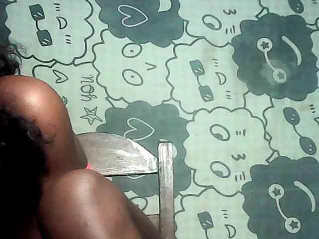 LandiQueen12