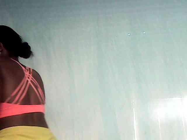 LandiQueen12