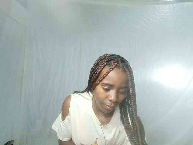 LandiQueen12