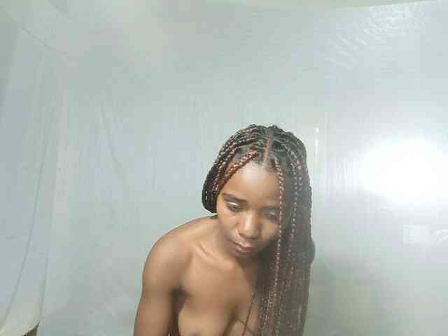 LandiQueen12 LandiQueen12