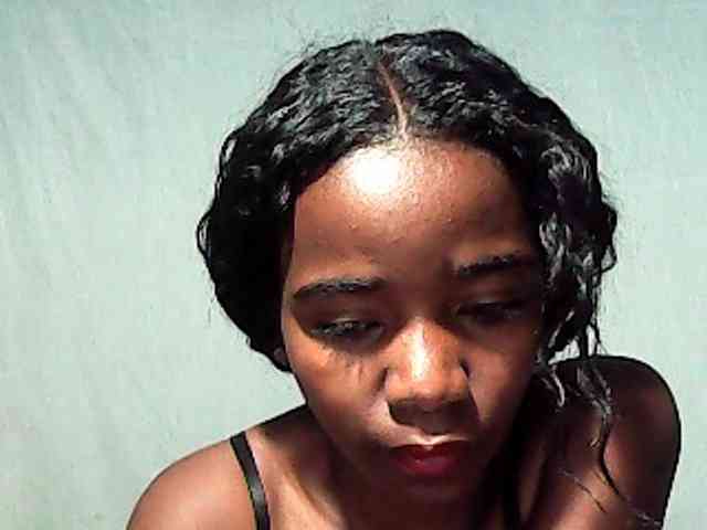 LandiQueen12 webcam