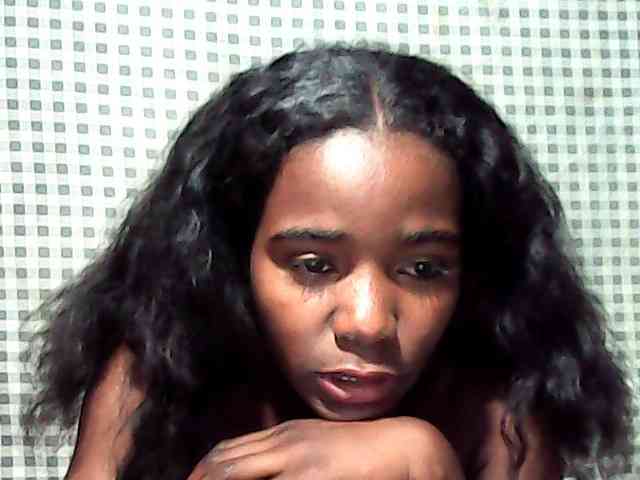 LandiQueen12 webcam