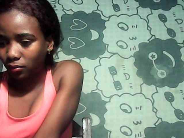 LandiQueen12 webcam