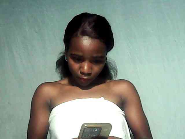 LandiQueen12